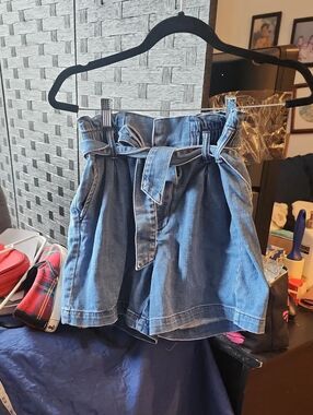Jag Jeans Blue Denim Paperbag Waist Shorts with Tie